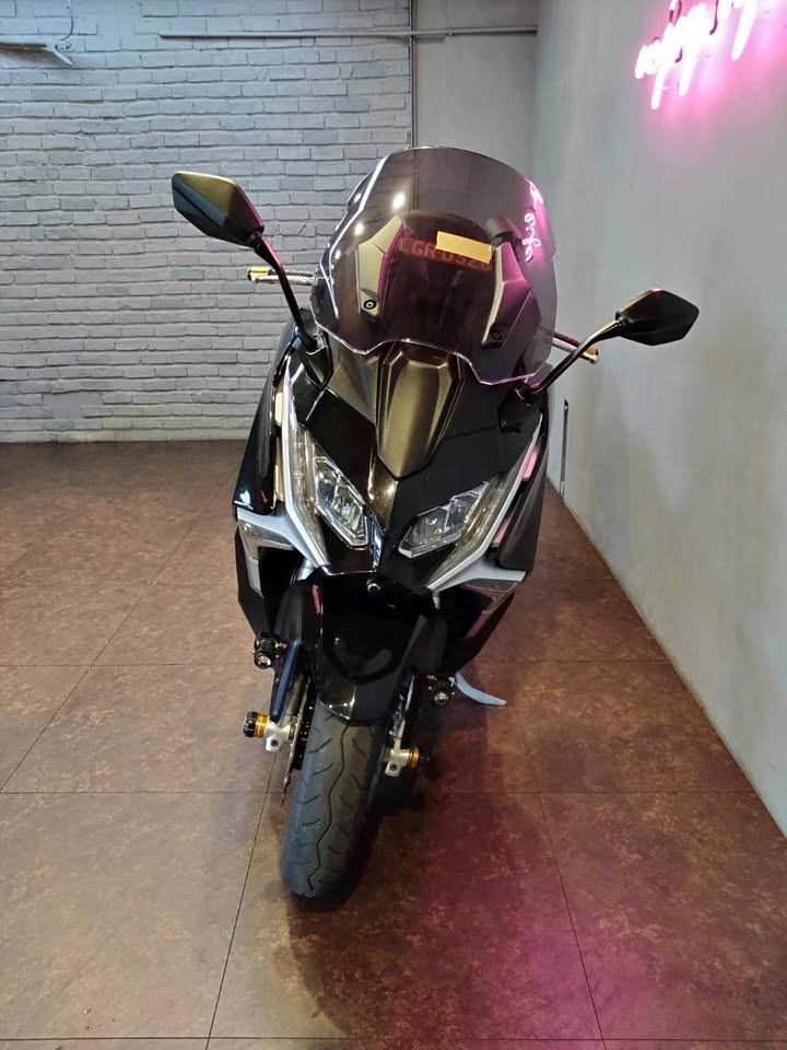 2022 Kymco AK550 Premium 圖片