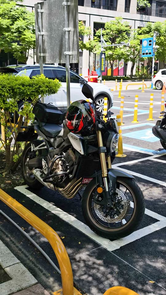 自售 2021年 CB650r 可換ADV 350 圖片