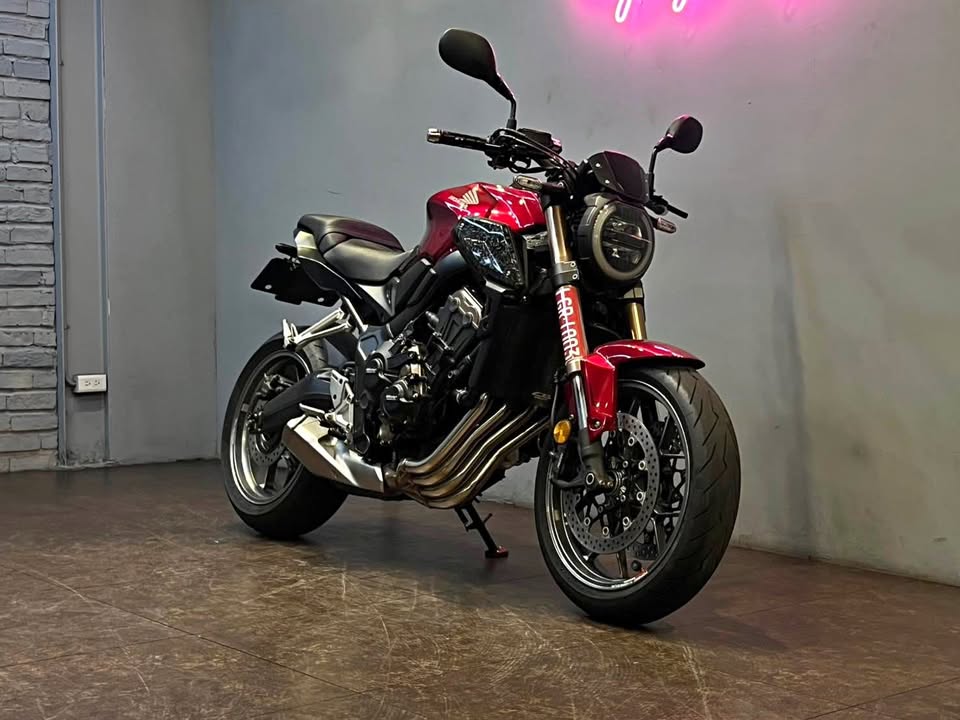 僅跑15000 💥 ㄨㄚ2021 CB650R 台本 保固一年引擎汽缸 電系半年 圖片
